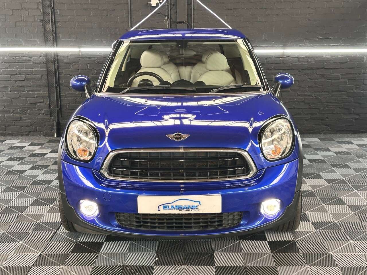 A 2016 MINI COOPER 1.6 Cooper D SUV 3dr Diesel Manual Euro 5 (s/s) (112 ps) FANTASTIC VALUE FO A 2016 MINI COOPER 1.6 Cooper D SUV 3dr Diesel Manual Euro 5 (s/s) (112 ps) FANTASTIC VALUE FO