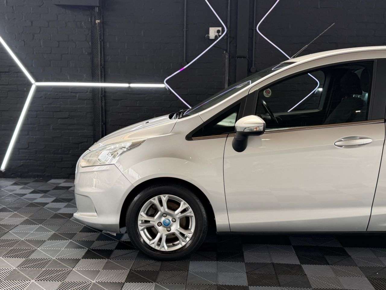 A 2015 FORD B-MAX 1.6 Zetec MPV 5dr Petrol Powershift Euro 5 (105 ps) PRACTICAL FAMILY HATCHB A 2015 FORD B-MAX 1.6 Zetec MPV 5dr Petrol Powershift Euro 5 (105 ps) PRACTICAL FAMILY HATCHB