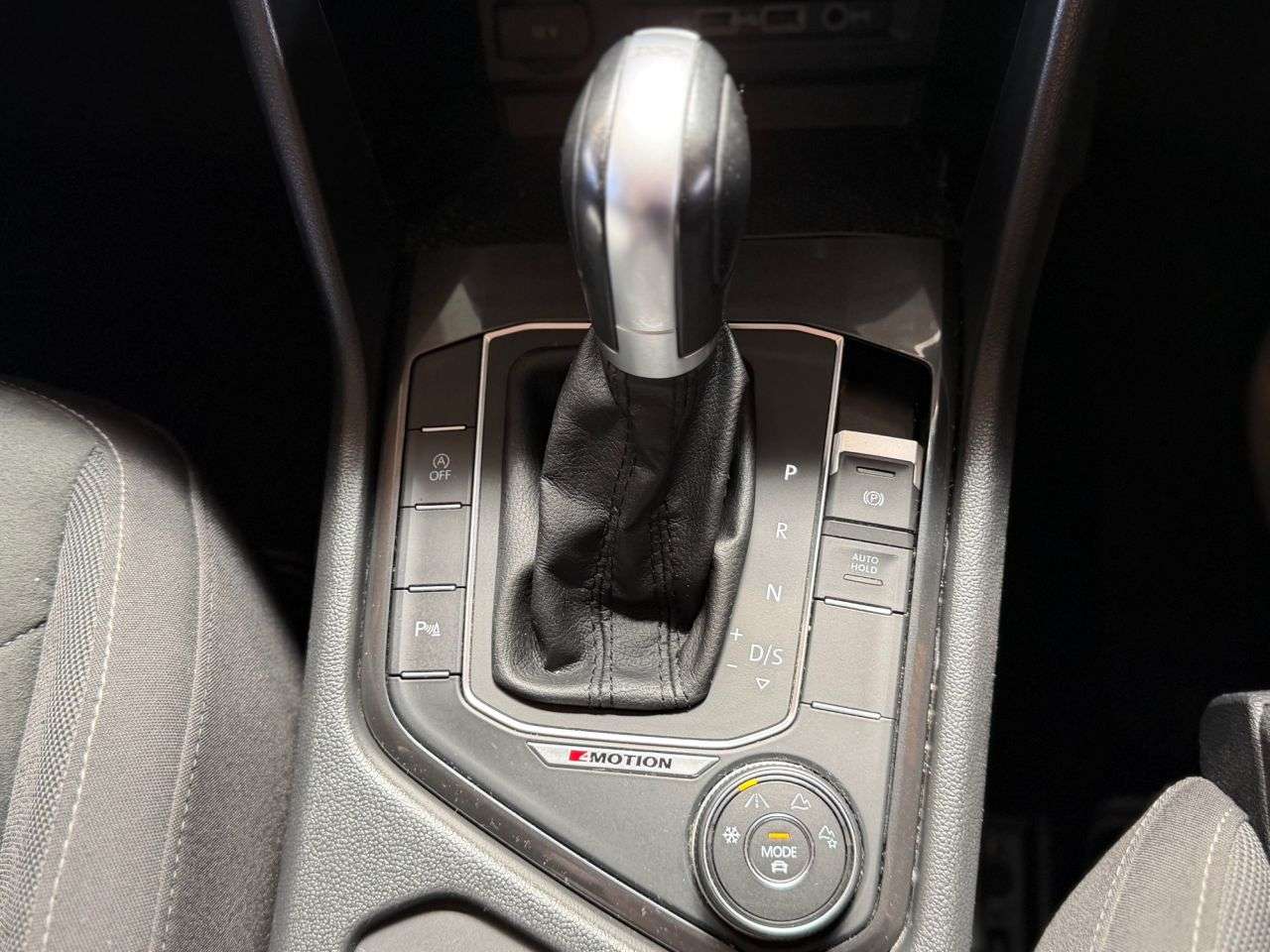 2018 VOLKSWAGEN TIGUAN 2018 VOLKSWAGEN TIGUAN
