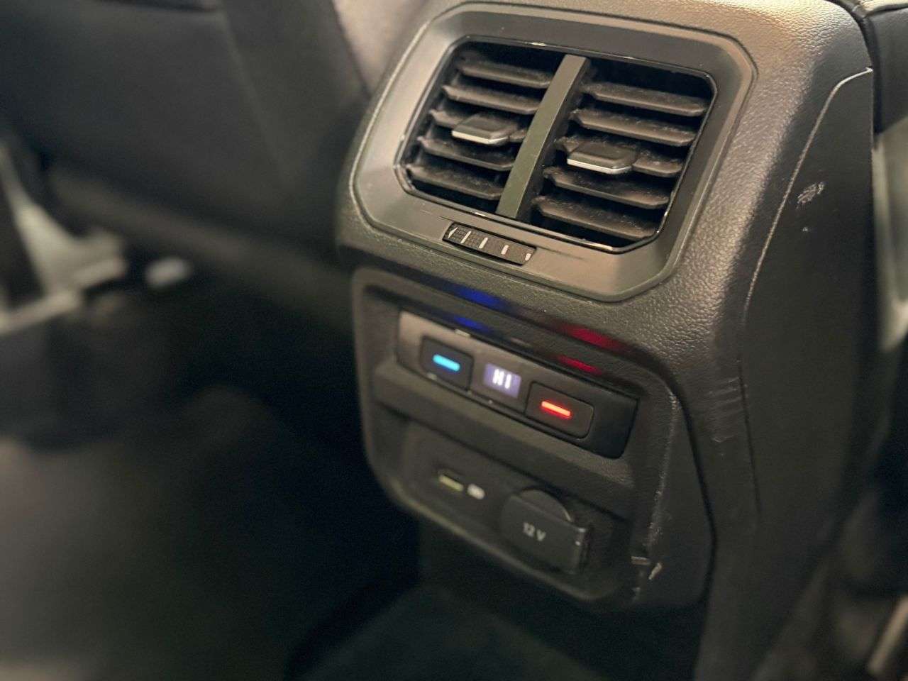2018 VOLKSWAGEN TIGUAN 2018 VOLKSWAGEN TIGUAN