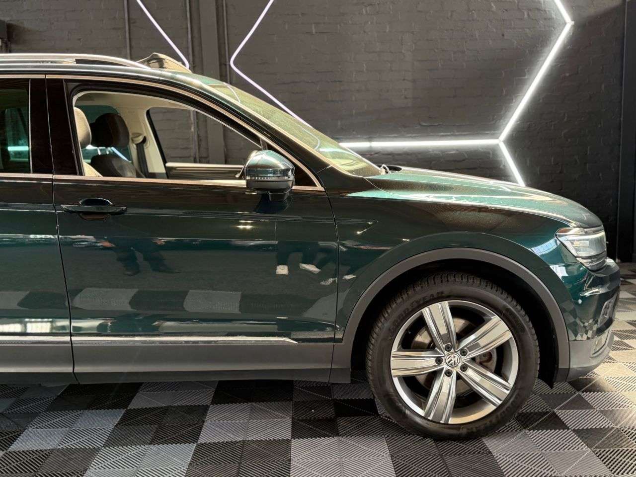 2018 VOLKSWAGEN TIGUAN 2018 VOLKSWAGEN TIGUAN