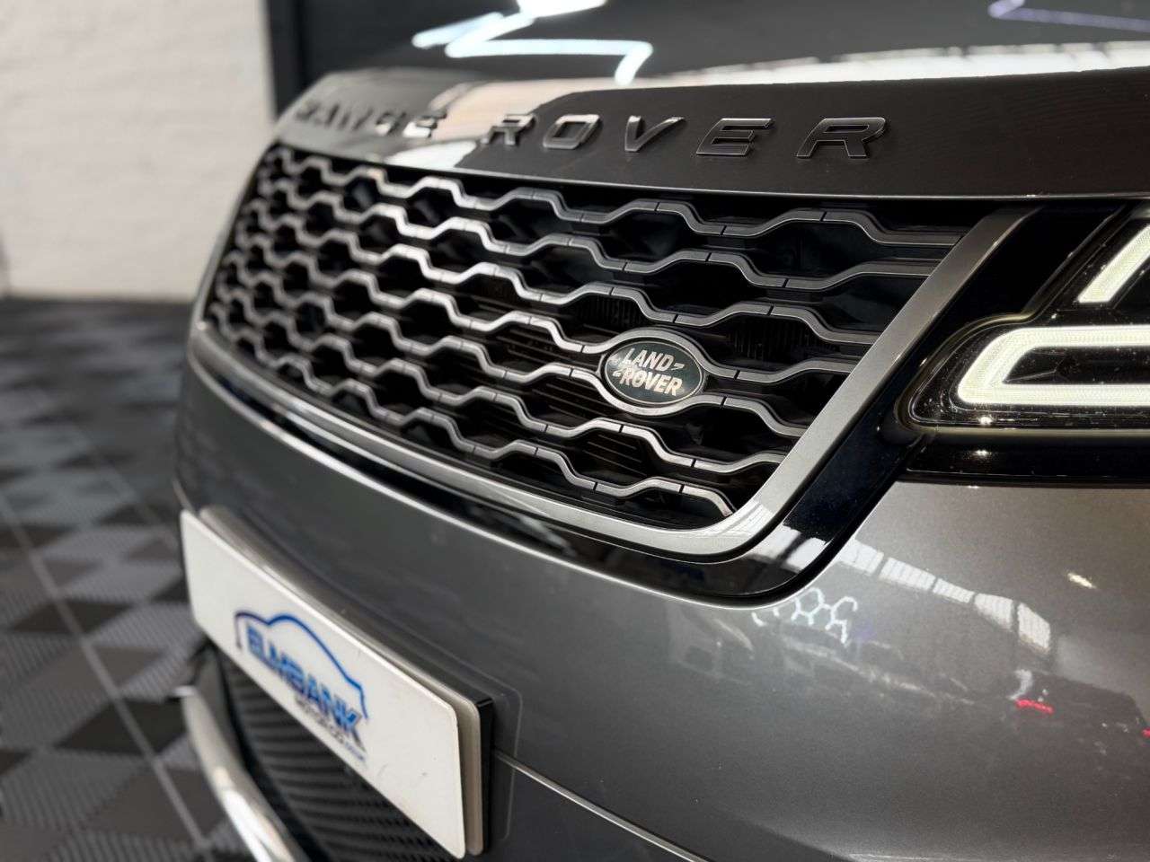 2017 LAND ROVER RANGE ROVER VELAR 2017 LAND ROVER RANGE ROVER VELAR