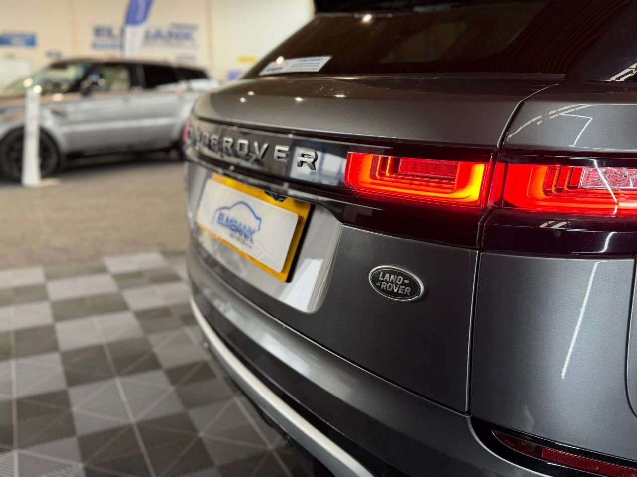 2017 LAND ROVER RANGE ROVER VELAR 2017 LAND ROVER RANGE ROVER VELAR