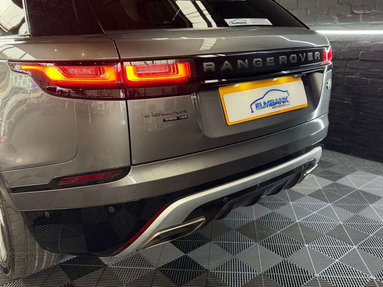 2017 LAND ROVER RANGE ROVER VELAR 2017 LAND ROVER RANGE ROVER VELAR