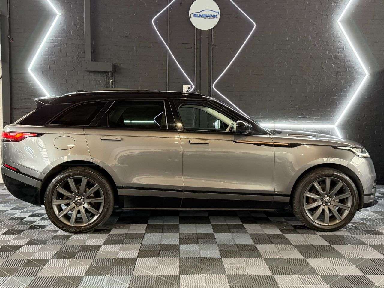 2017 LAND ROVER RANGE ROVER VELAR 2017 LAND ROVER RANGE ROVER VELAR