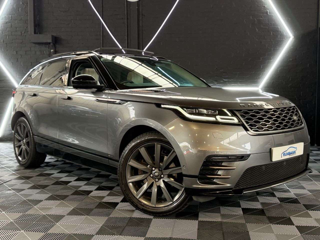 2017 LAND ROVER RANGE ROVER VELAR 2017 LAND ROVER RANGE ROVER VELAR