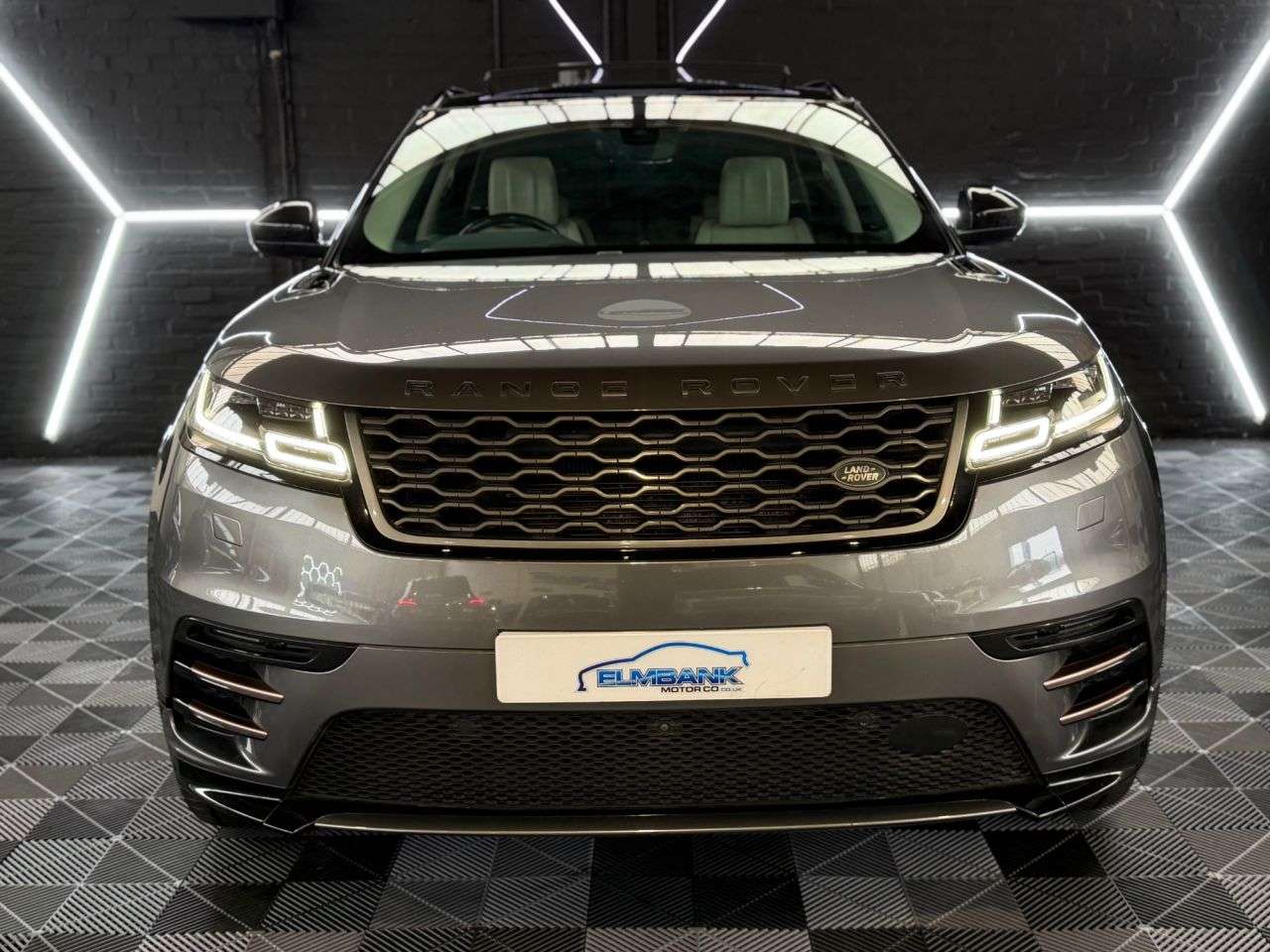 2017 LAND ROVER RANGE ROVER VELAR 2017 LAND ROVER RANGE ROVER VELAR