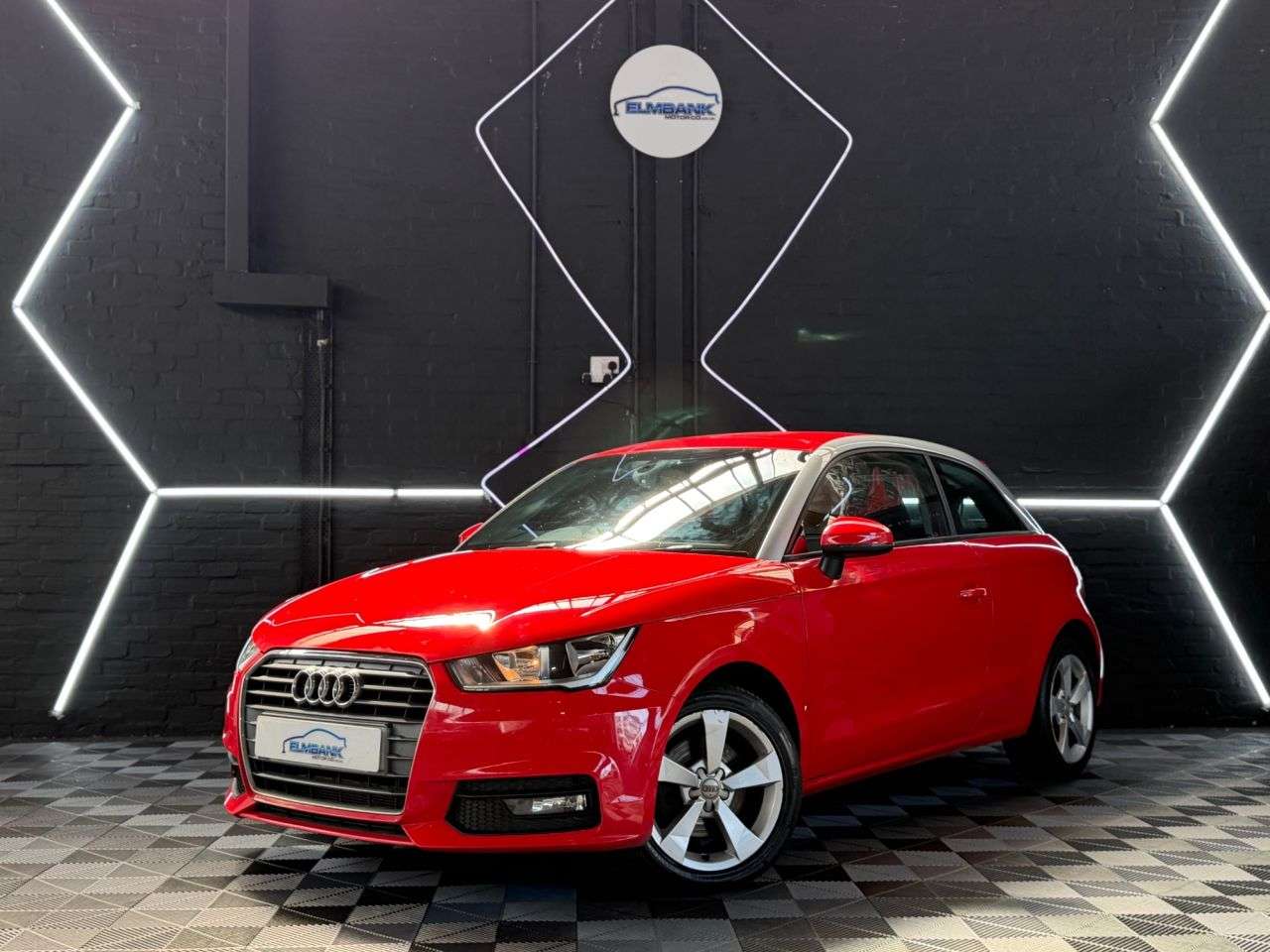 A 2017 AUDI A1 1.4 TFSI Sport Hatchback 3dr Petrol Manual Euro 6 (s/s) (125 ps) PEFECT FIR A 2017 AUDI A1 1.4 TFSI Sport Hatchback 3dr Petrol Manual Euro 6 (s/s) (125 ps) PEFECT FIR