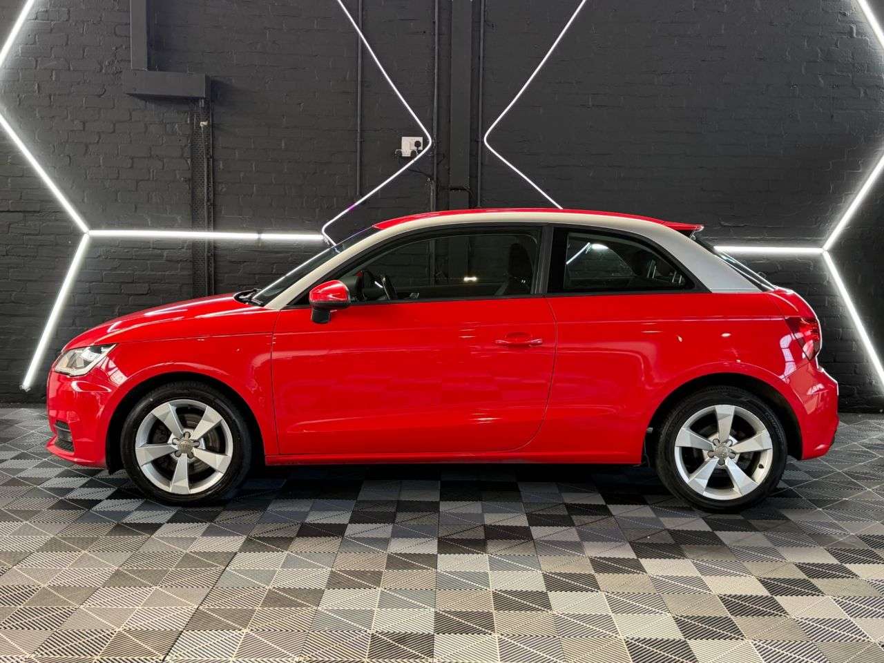 2017 AUDI A1 2017 AUDI A1