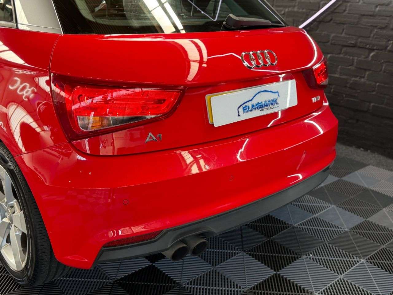 2017 AUDI A1 2017 AUDI A1