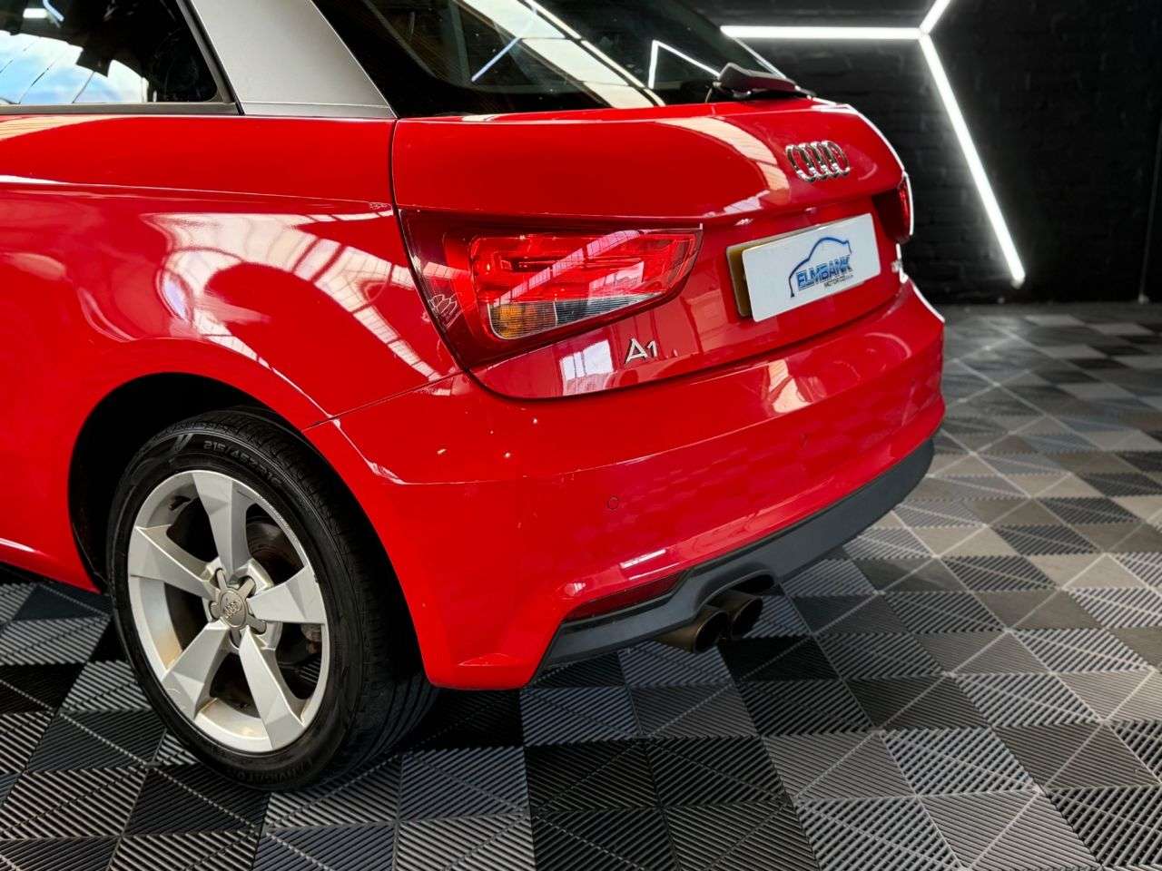 2017 AUDI A1 2017 AUDI A1