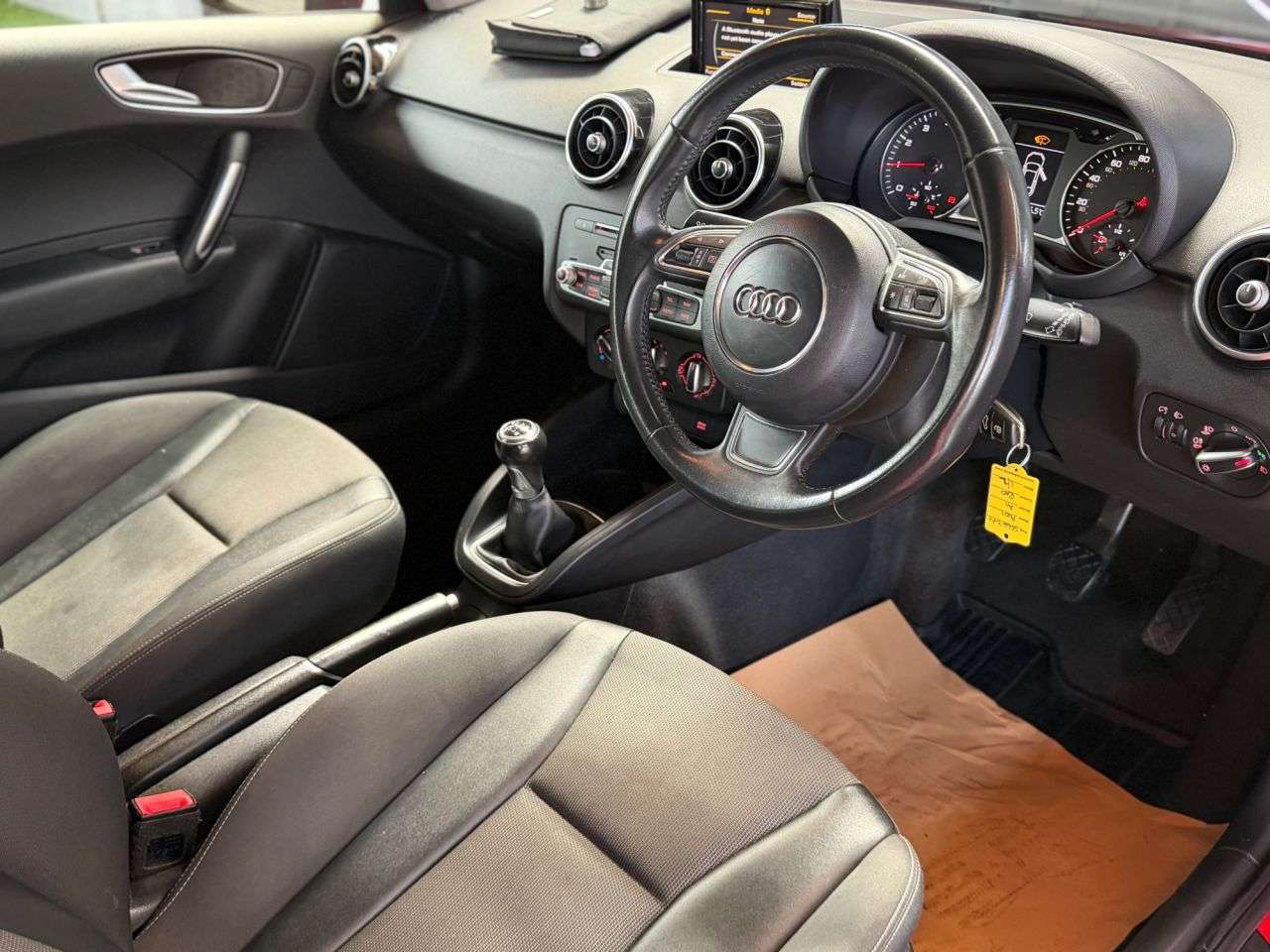 2017 AUDI A1 2017 AUDI A1
