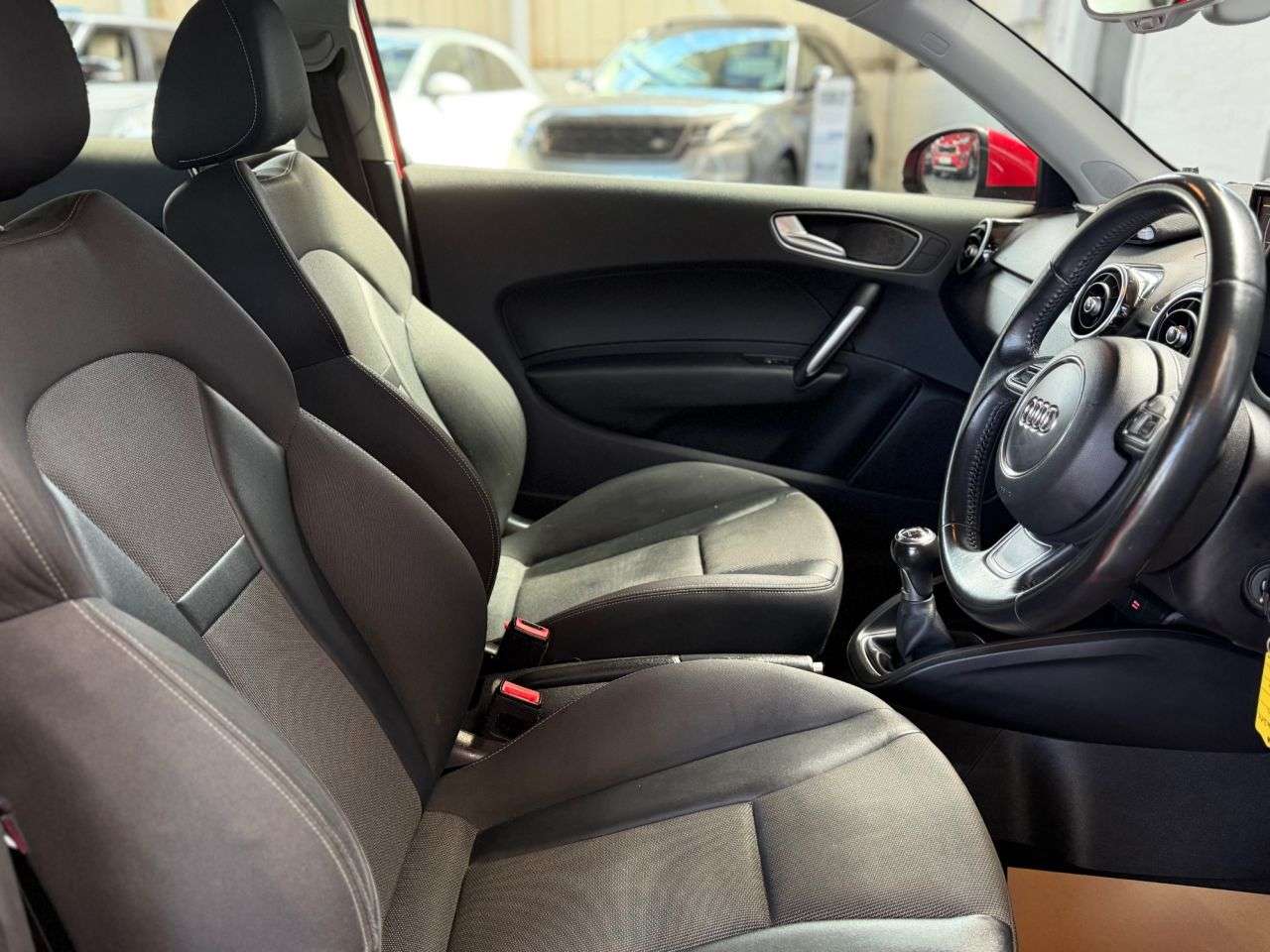 2017 AUDI A1 2017 AUDI A1