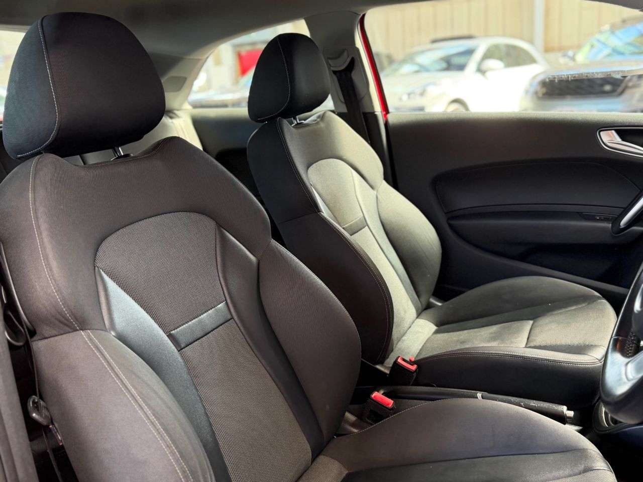 2017 AUDI A1 2017 AUDI A1