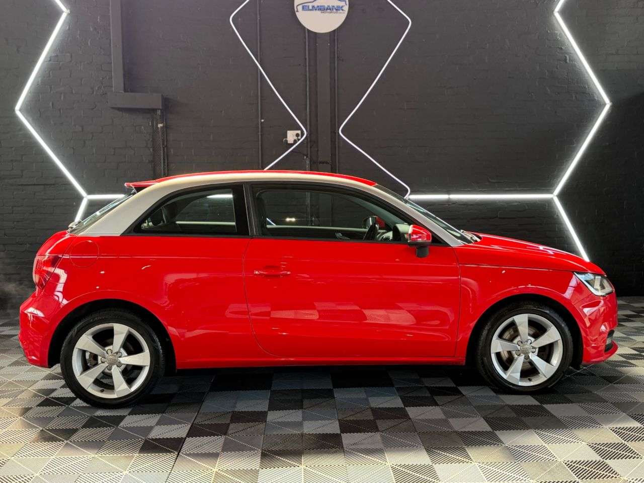 2017 AUDI A1 2017 AUDI A1