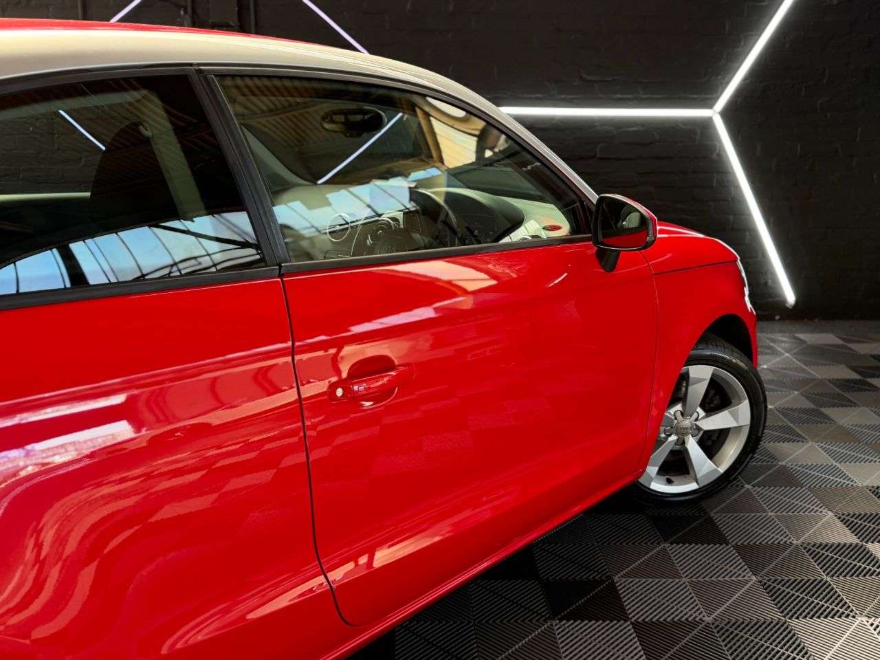 2017 AUDI A1 2017 AUDI A1