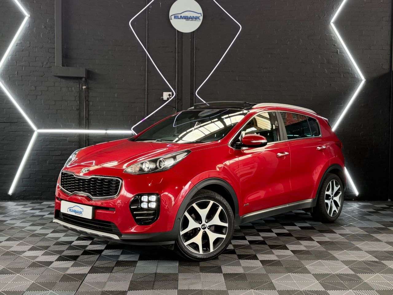 A 2017 KIA SPORTAGE 1.6 T-GDi GT-Line S SUV 5dr Petrol DCT AWD Euro 6 (174 bhp) REALLY HIGH SPE A 2017 KIA SPORTAGE 1.6 T-GDi GT-Line S SUV 5dr Petrol DCT AWD Euro 6 (174 bhp) REALLY HIGH SPE