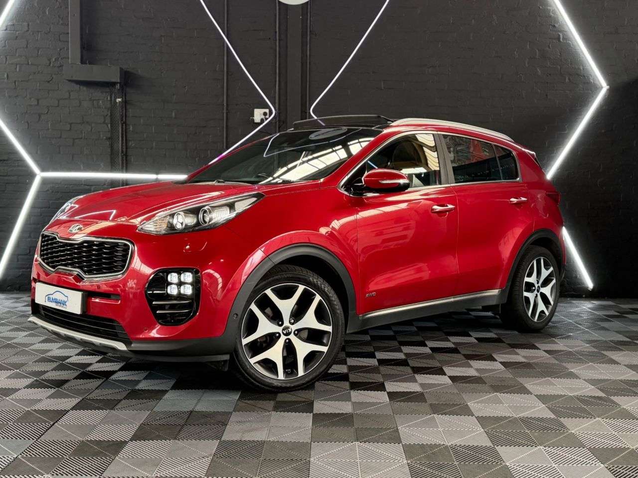 A 2017 KIA SPORTAGE 1.6 T-GDi GT-Line S SUV 5dr Petrol DCT AWD Euro 6 (174 bhp) REALLY HIGH SPE A 2017 KIA SPORTAGE 1.6 T-GDi GT-Line S SUV 5dr Petrol DCT AWD Euro 6 (174 bhp) REALLY HIGH SPE