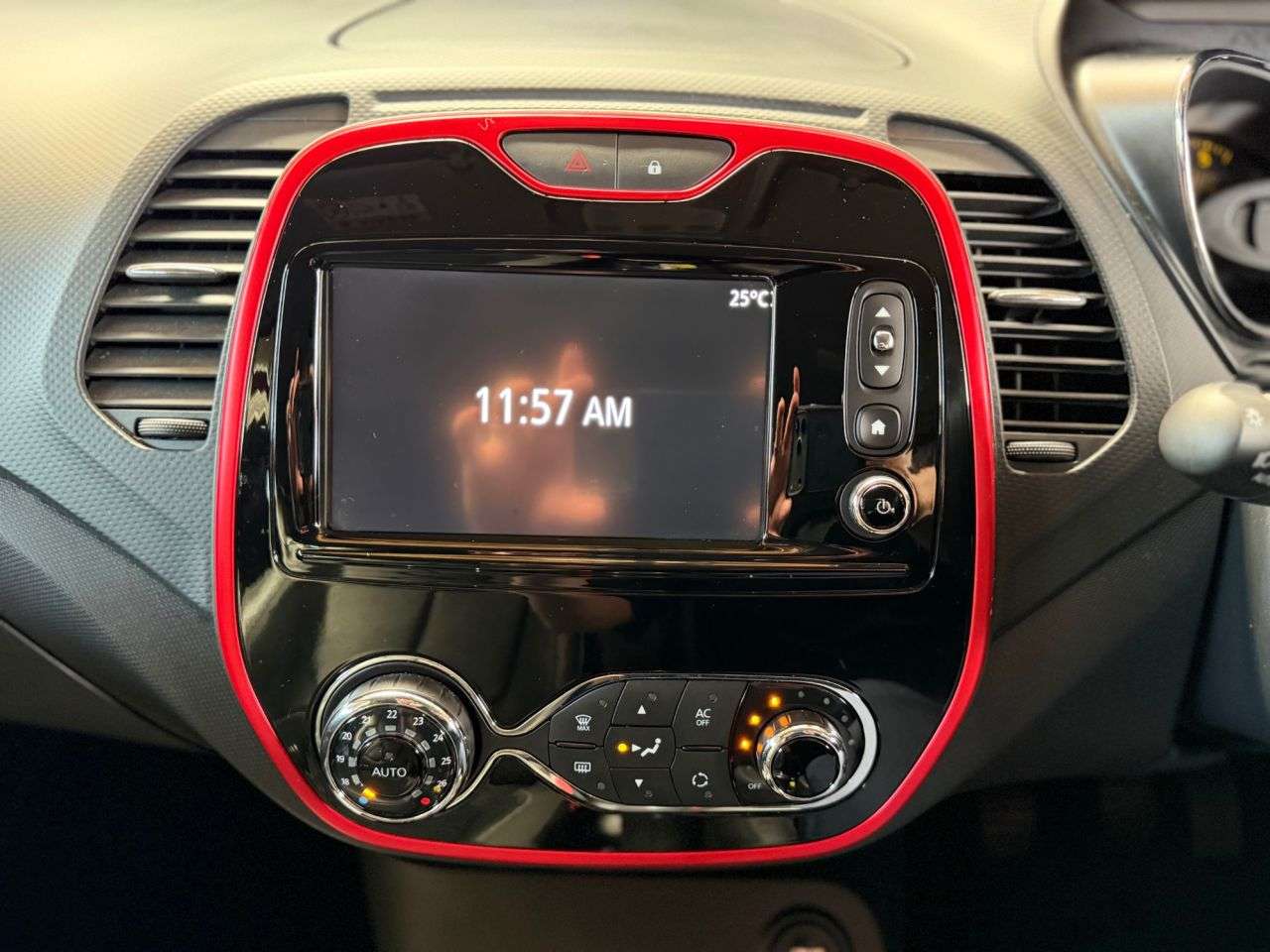 2015 RENAULT CAPTUR 2015 RENAULT CAPTUR