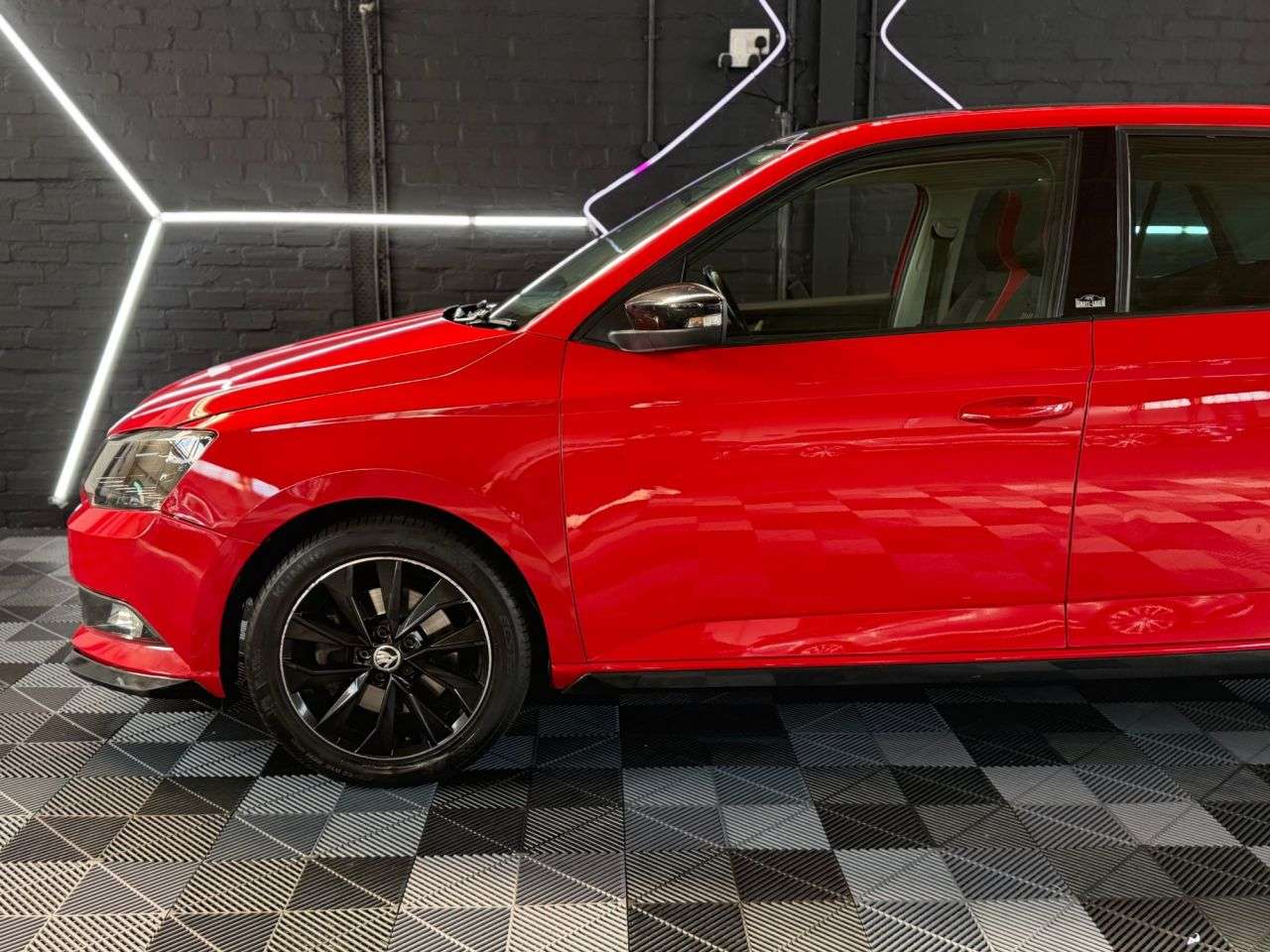 2017 SKODA FABIA 2017 SKODA FABIA