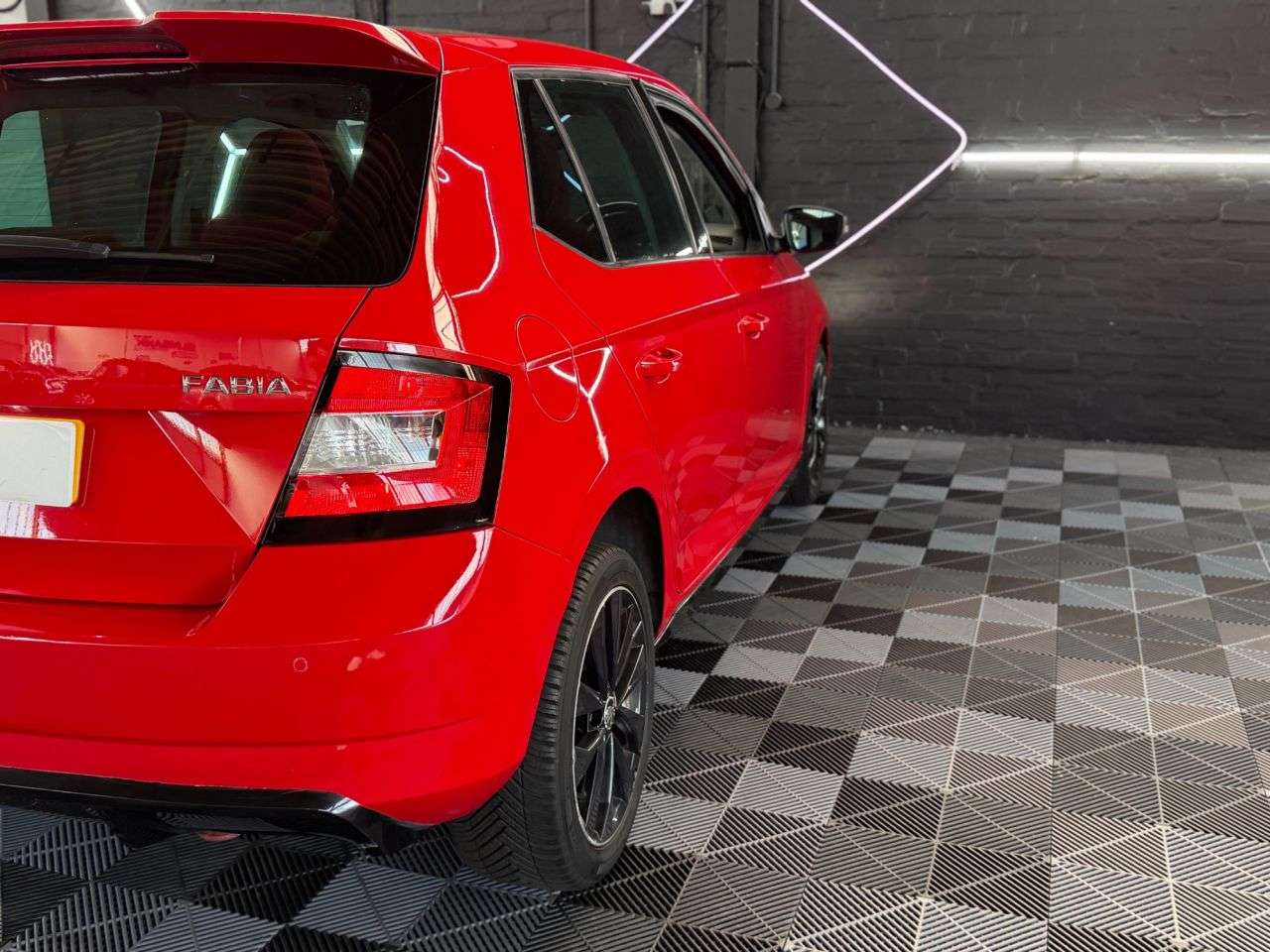 2017 SKODA FABIA 2017 SKODA FABIA