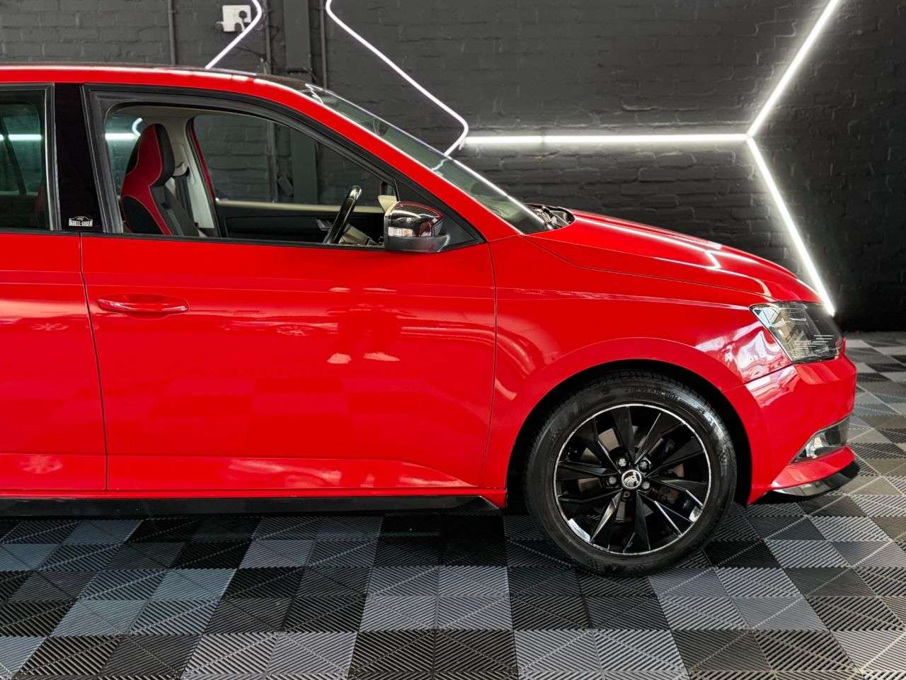 2017 SKODA FABIA 2017 SKODA FABIA