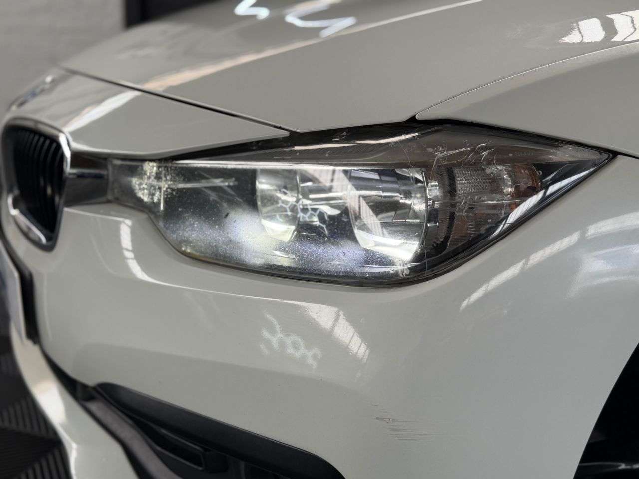 A 2015 BMW 3 SERIES 2.0 320d ED Plus Touring 5dr Diesel Auto Euro 6 (s/s) (163 ps) UP TO 70 MPG A 2015 BMW 3 SERIES 2.0 320d ED Plus Touring 5dr Diesel Auto Euro 6 (s/s) (163 ps) UP TO 70 MPG