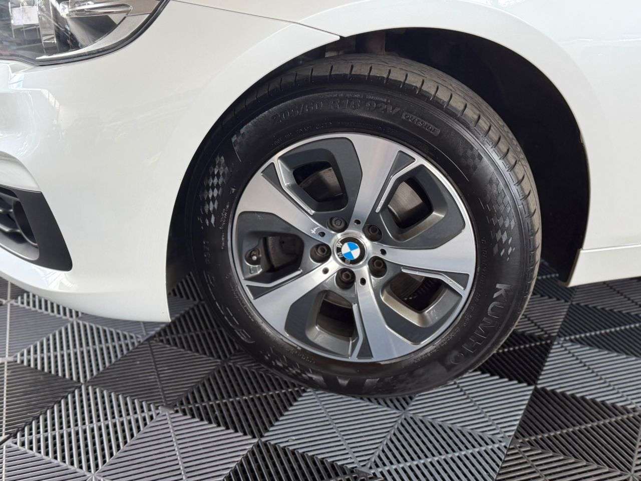 A 2017 BMW 2 SERIES ACTIVE TOURER 1.5 218i SE MPV 5dr Petrol Manual Euro 6 (s/s) (136 ps) GREAT VALUE, £7995 A 2017 BMW 2 SERIES ACTIVE TOURER 1.5 218i SE MPV 5dr Petrol Manual Euro 6 (s/s) (136 ps) GREAT VALUE, £7995