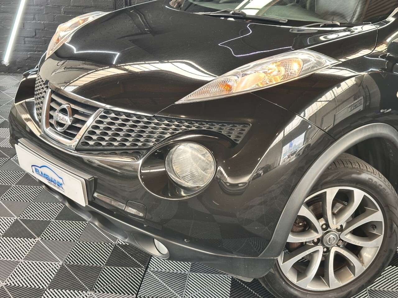 A 2014 NISSAN JUKE 1.5 dCi 8v Tekna SUV 5dr Diesel Manual Euro 5 (s/s) (110 ps) LOW MILES - DI A 2014 NISSAN JUKE 1.5 dCi 8v Tekna SUV 5dr Diesel Manual Euro 5 (s/s) (110 ps) LOW MILES - DI