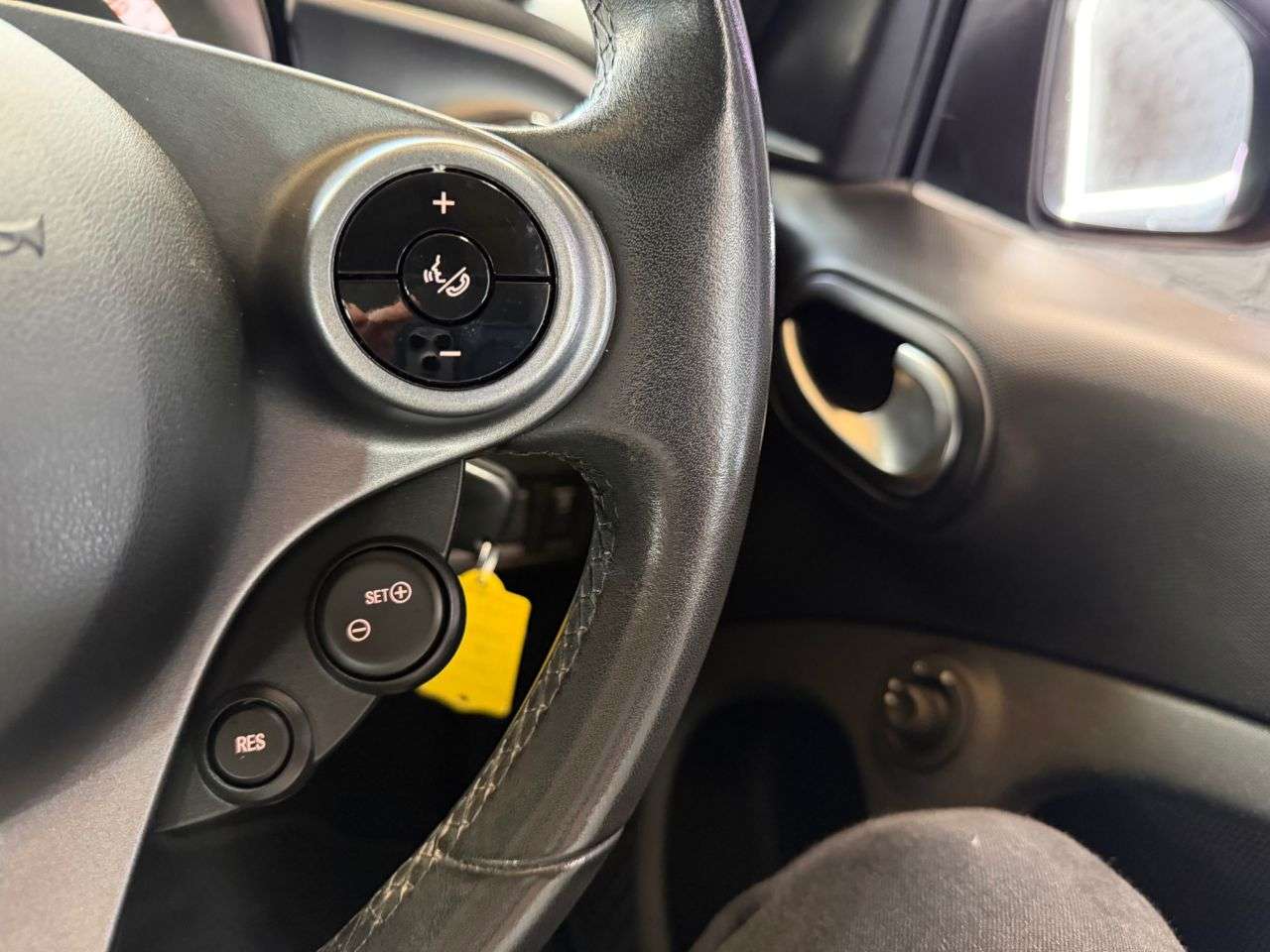 2017 SMART FORFOUR 2017 SMART FORFOUR