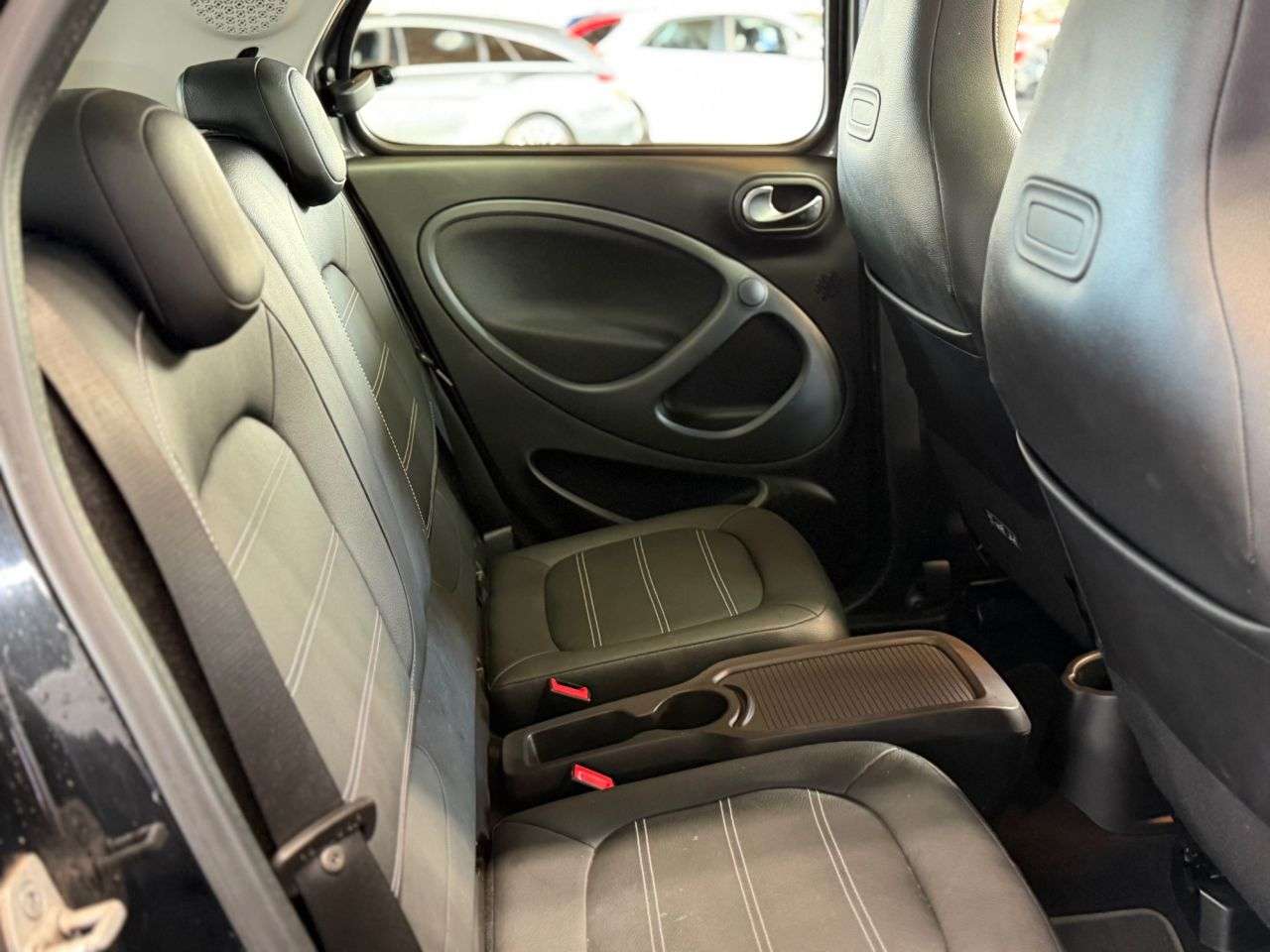 2017 SMART FORFOUR 2017 SMART FORFOUR