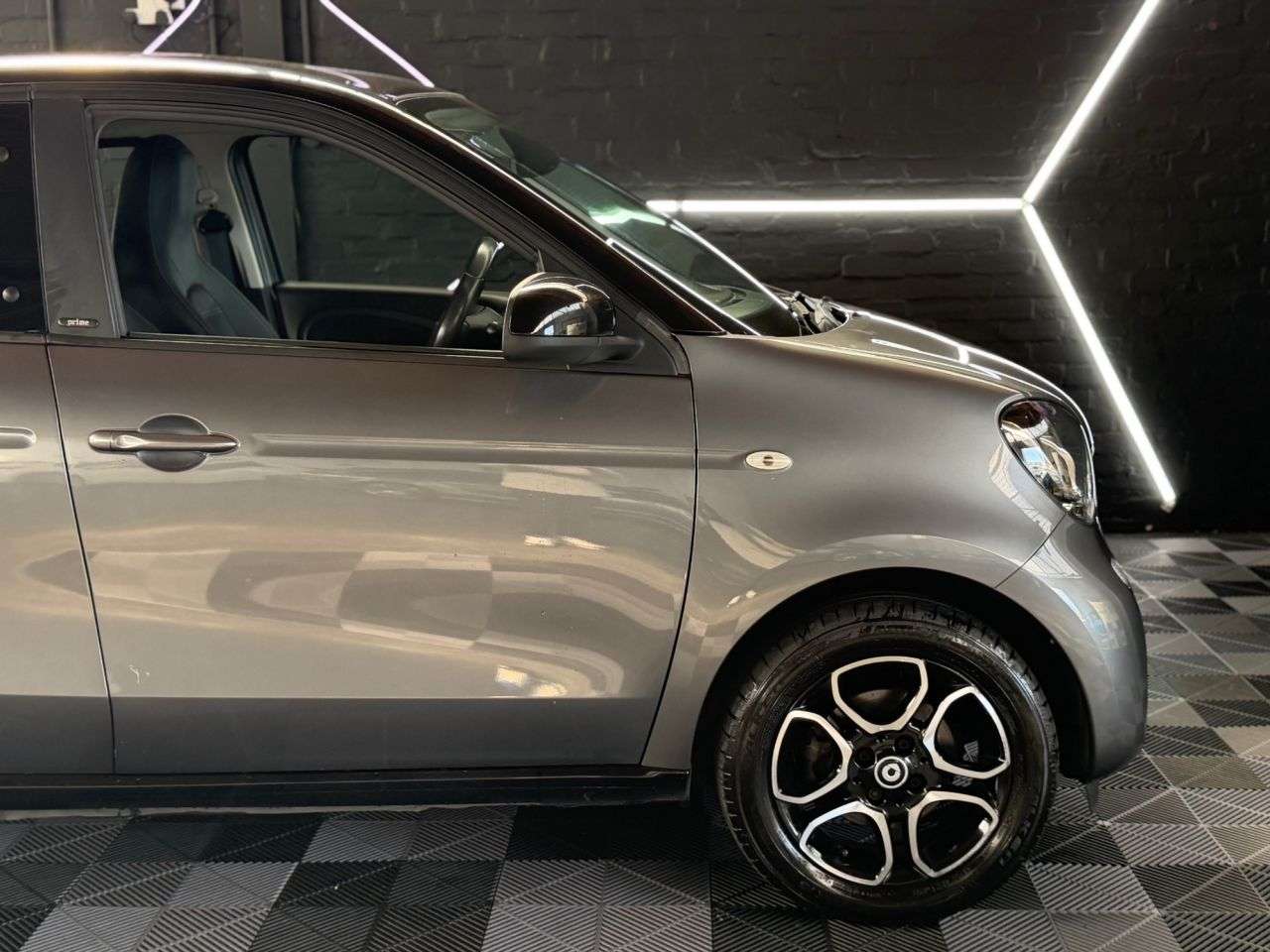 2017 SMART FORFOUR 2017 SMART FORFOUR
