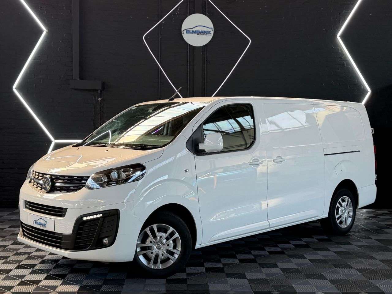 A 2020 VAUXHALL VIVARO 1.5 Turbo D 2900 Sportive Panel Van 5dr Diesel Manual L2 H1 Euro 6 (s/s) (1 A 2020 VAUXHALL VIVARO 1.5 Turbo D 2900 Sportive Panel Van 5dr Diesel Manual L2 H1 Euro 6 (s/s) (1