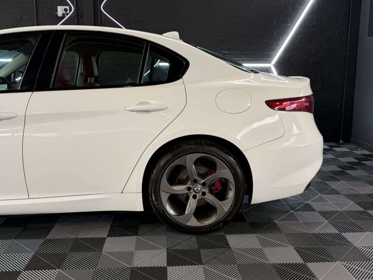 2017 ALFA ROMEO GIULIA 2017 ALFA ROMEO GIULIA