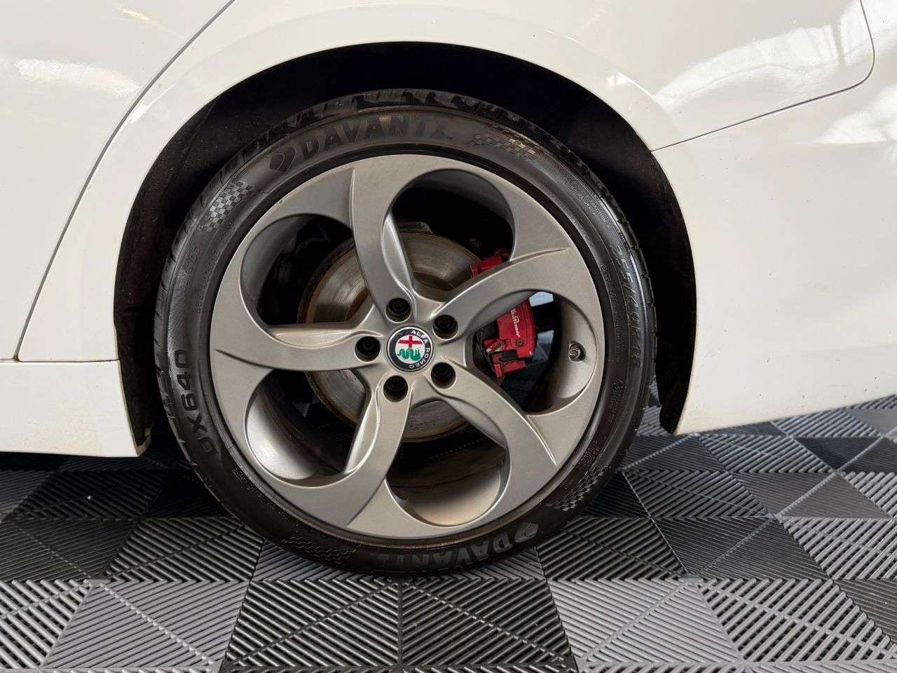 2017 ALFA ROMEO GIULIA 2017 ALFA ROMEO GIULIA