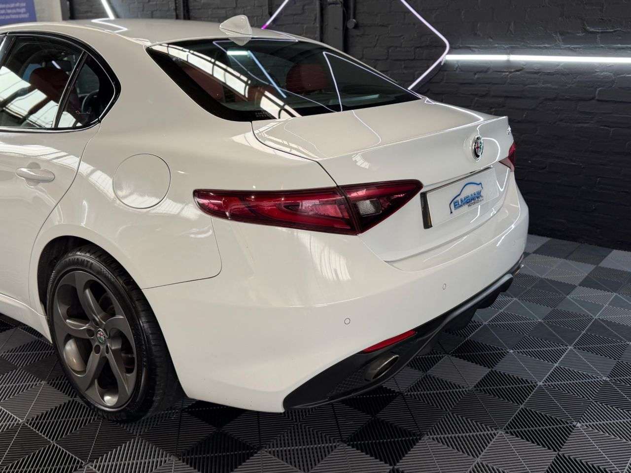 2017 ALFA ROMEO GIULIA 2017 ALFA ROMEO GIULIA