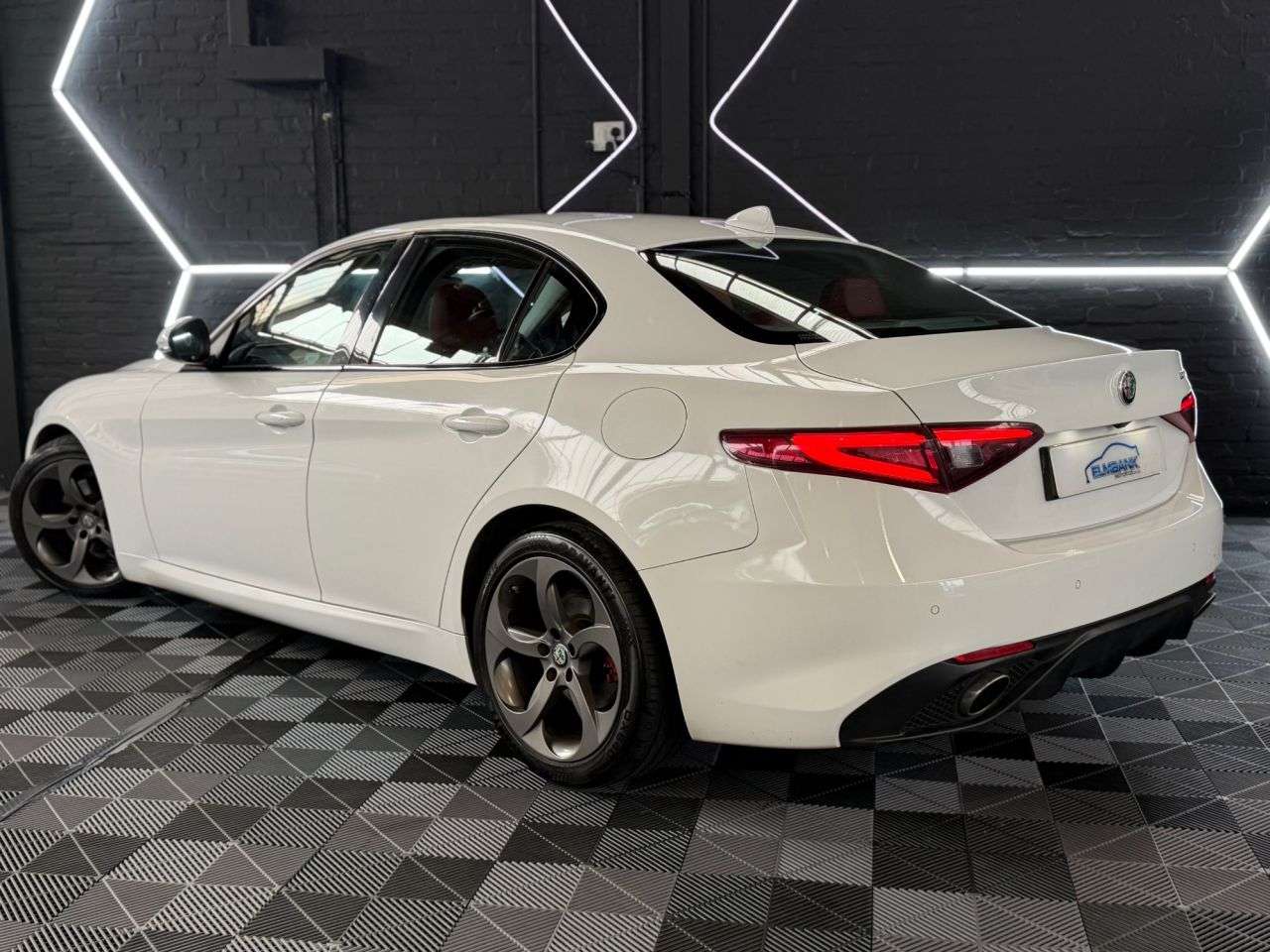 2017 ALFA ROMEO GIULIA 2017 ALFA ROMEO GIULIA