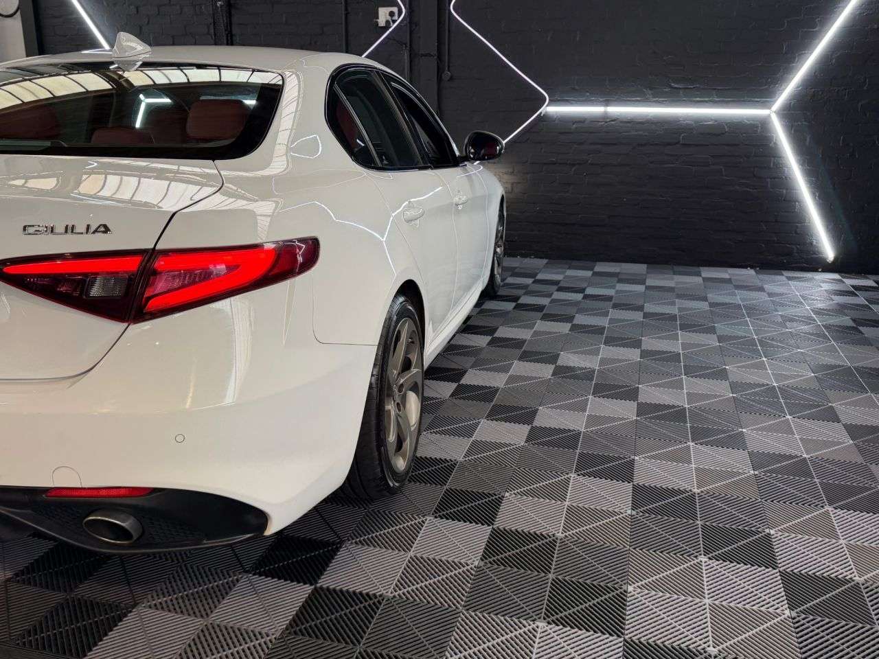 2017 ALFA ROMEO GIULIA 2017 ALFA ROMEO GIULIA