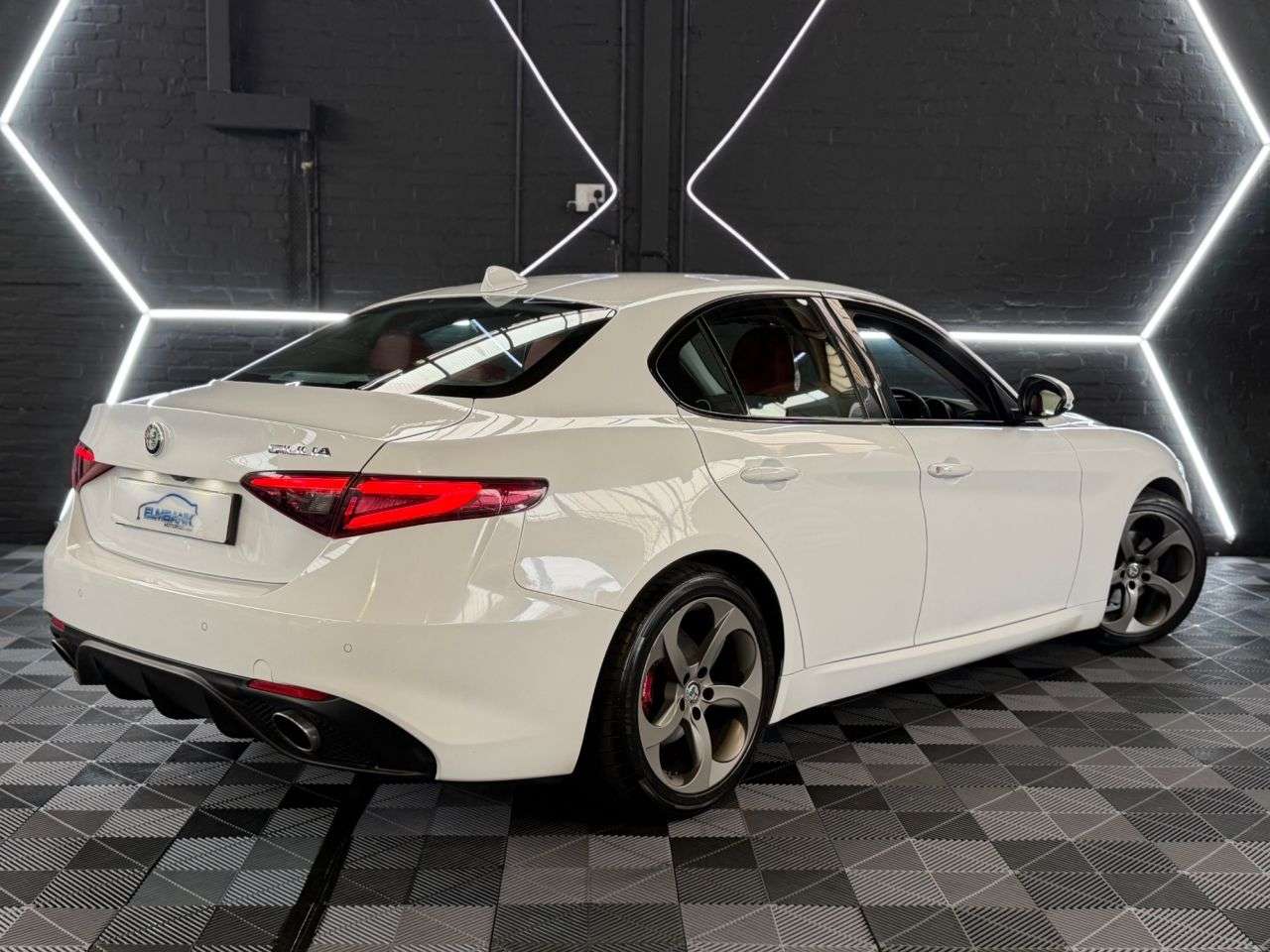2017 ALFA ROMEO GIULIA 2017 ALFA ROMEO GIULIA