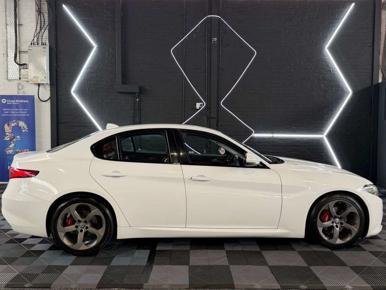 2017 ALFA ROMEO GIULIA 2017 ALFA ROMEO GIULIA