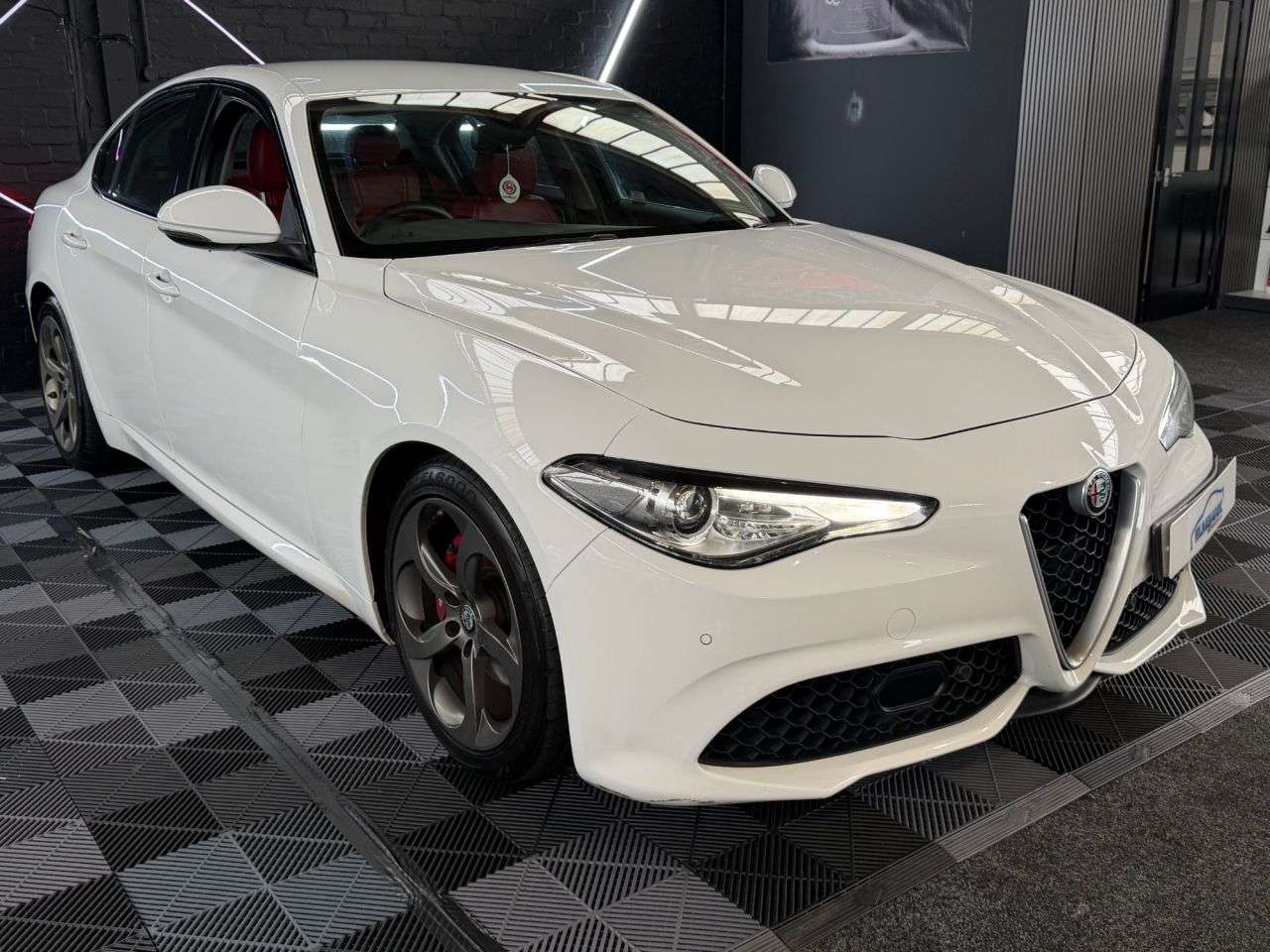 2017 ALFA ROMEO GIULIA 2017 ALFA ROMEO GIULIA