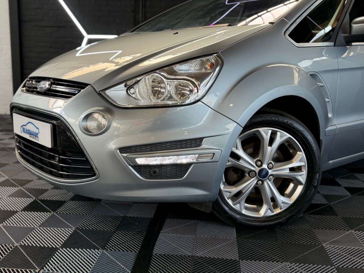 A 2012 FORD S-MAX 2.0T EcoBoost Titanium MPV 5dr Petrol Powershift Euro 5 (203 ps) GREAT VALU A 2012 FORD S-MAX 2.0T EcoBoost Titanium MPV 5dr Petrol Powershift Euro 5 (203 ps) GREAT VALU