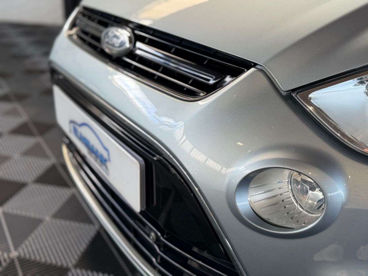 A 2012 FORD S-MAX 2.0T EcoBoost Titanium MPV 5dr Petrol Powershift Euro 5 (203 ps) GREAT VALU A 2012 FORD S-MAX 2.0T EcoBoost Titanium MPV 5dr Petrol Powershift Euro 5 (203 ps) GREAT VALU