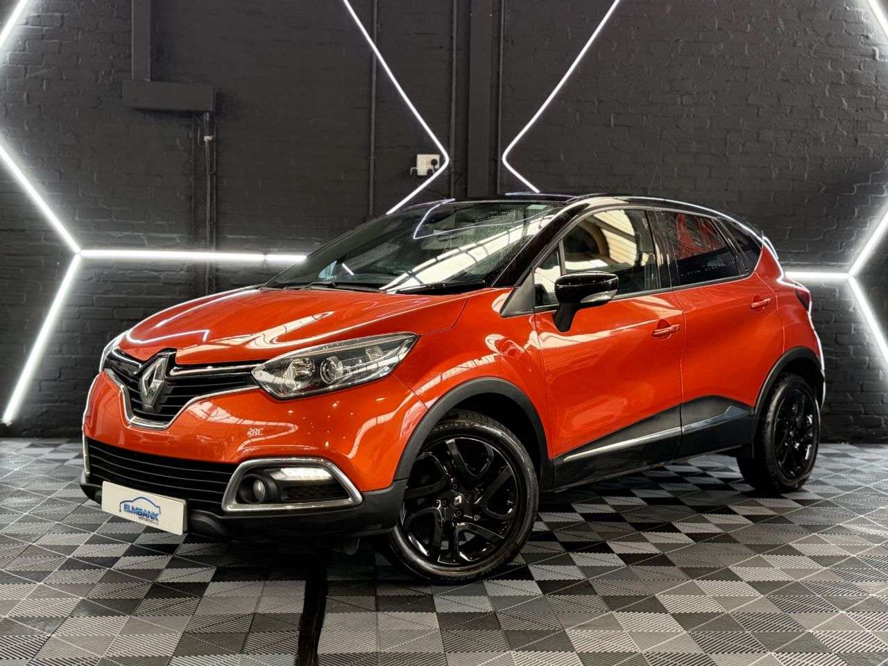 A 2016 RENAULT CAPTUR 1.5 dCi ENERGY Dynamique S Nav SUV 5dr Diesel Manual Euro 6 (s/s) (90 ps) L A 2016 RENAULT CAPTUR 1.5 dCi ENERGY Dynamique S Nav SUV 5dr Diesel Manual Euro 6 (s/s) (90 ps) L