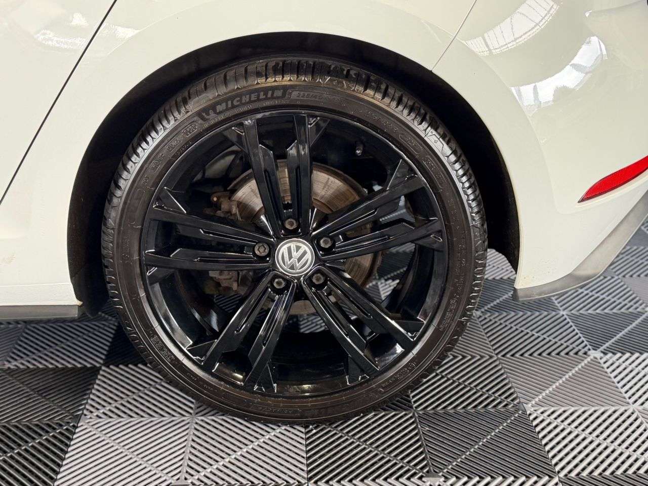 2017 VOLKSWAGEN GOLF 2017 VOLKSWAGEN GOLF