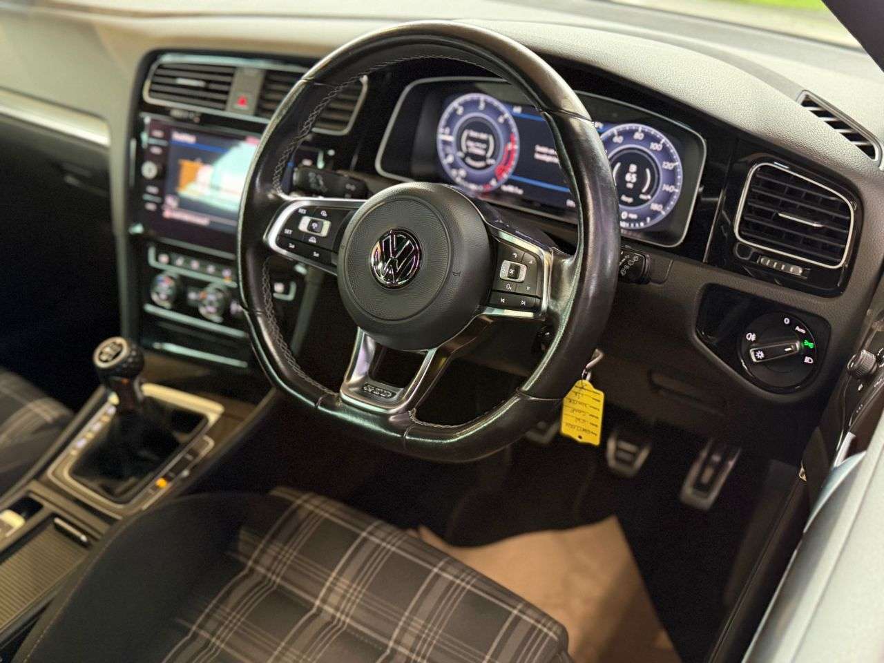 2017 VOLKSWAGEN GOLF 2017 VOLKSWAGEN GOLF