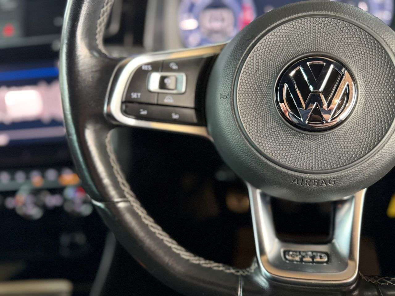 2017 VOLKSWAGEN GOLF 2017 VOLKSWAGEN GOLF