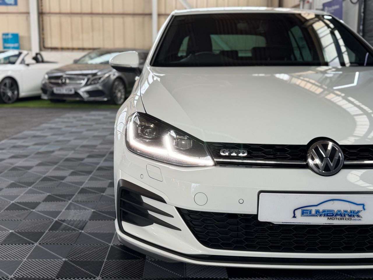 2017 VOLKSWAGEN GOLF 2017 VOLKSWAGEN GOLF