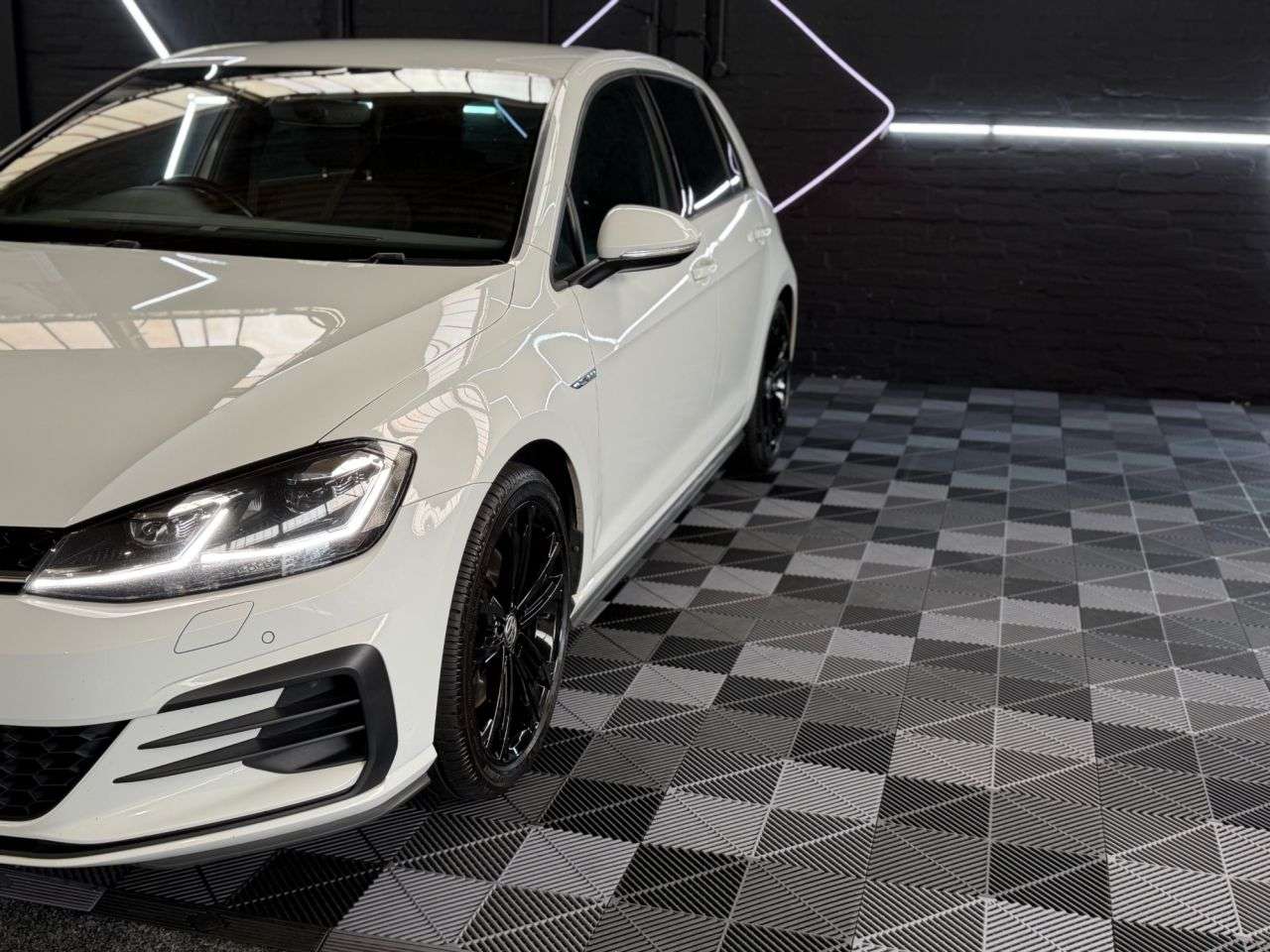 2017 VOLKSWAGEN GOLF 2017 VOLKSWAGEN GOLF
