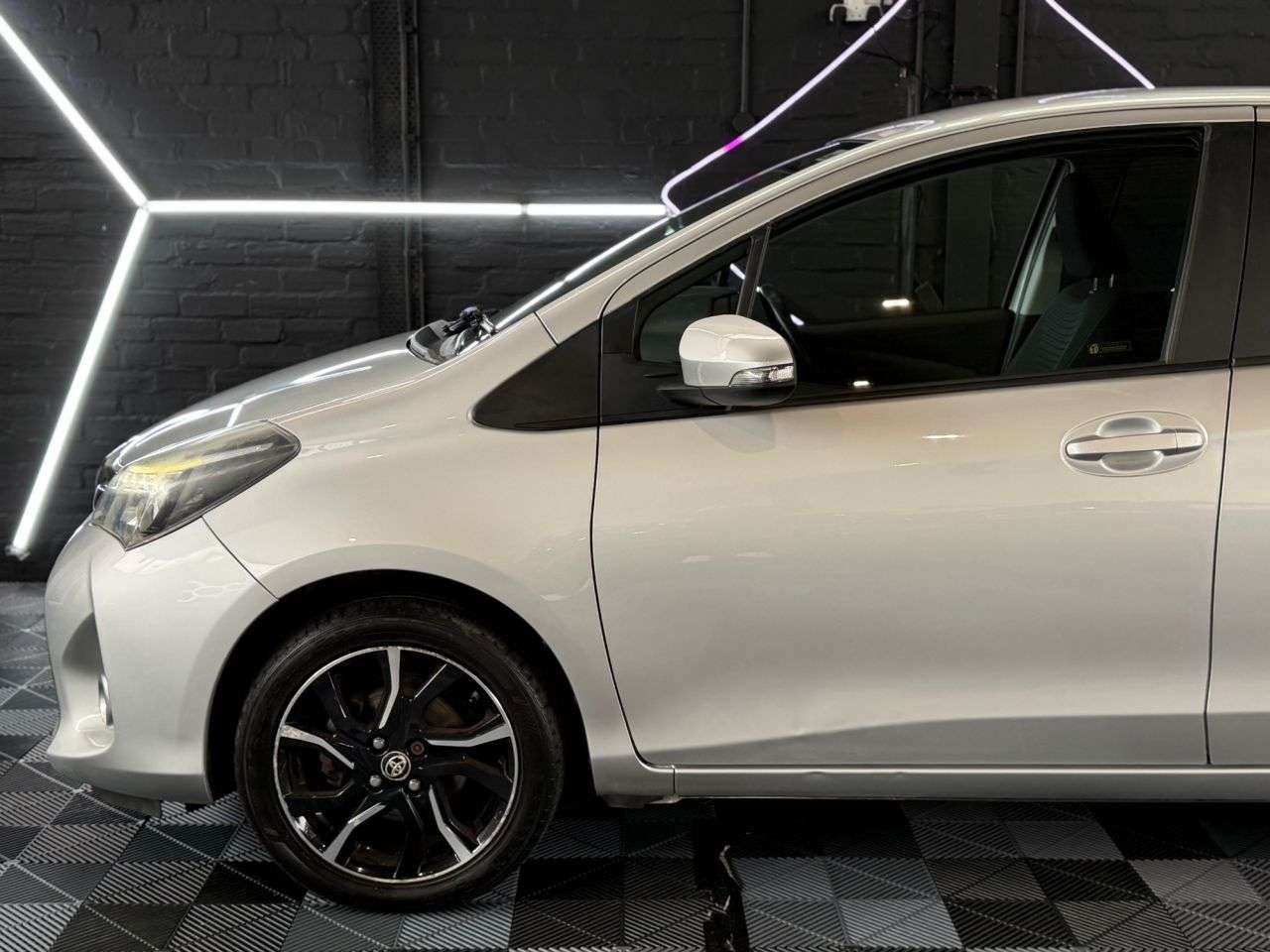 2016 TOYOTA YARIS 2016 TOYOTA YARIS
